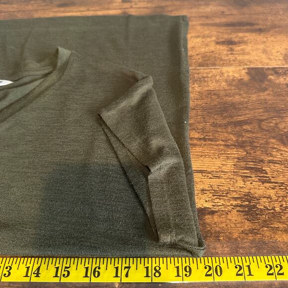 Orvis Classic Collection Top Small Oversized Olive Green Short Sleeve Stretchy - Picture 3 of 9